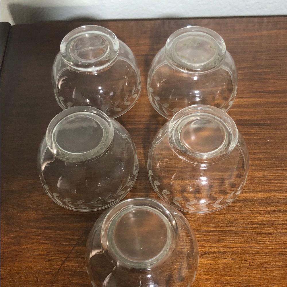 SET OF FIVE ANCHOR HOCKING ETCHED DESSERT FOOTED CUPS - Picture 3 of 5